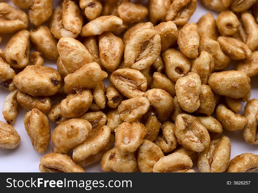 Cereals with caramel