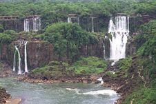 Iguassu (Iguazu; Iguaçu) Falls - Large Waterfalls Royalty Free Stock Image Iguassu (Iguazu; Iguaçu) Falls - Large Waterfalls Royalty Free Stock Image