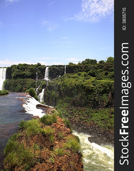 Iguassu (Iguazu; Iguaçu) Falls - Large Waterfalls