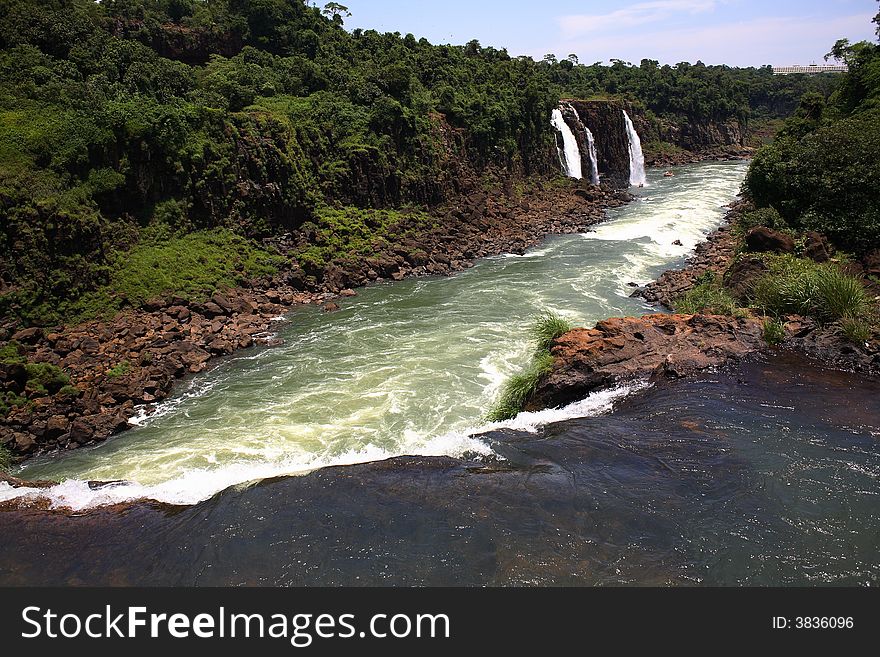 Iguassu (Iguazu; Iguaï¿½u) Falls - Large Waterfalls