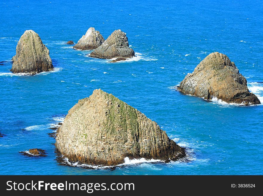 Nugget Point In New Zealand. Nugget Point In New Zealand