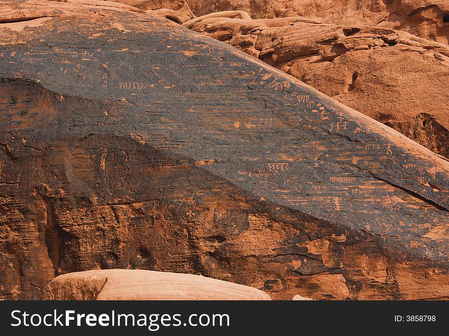 Native American petroglyphs on canyon wall - Valley of fire SP