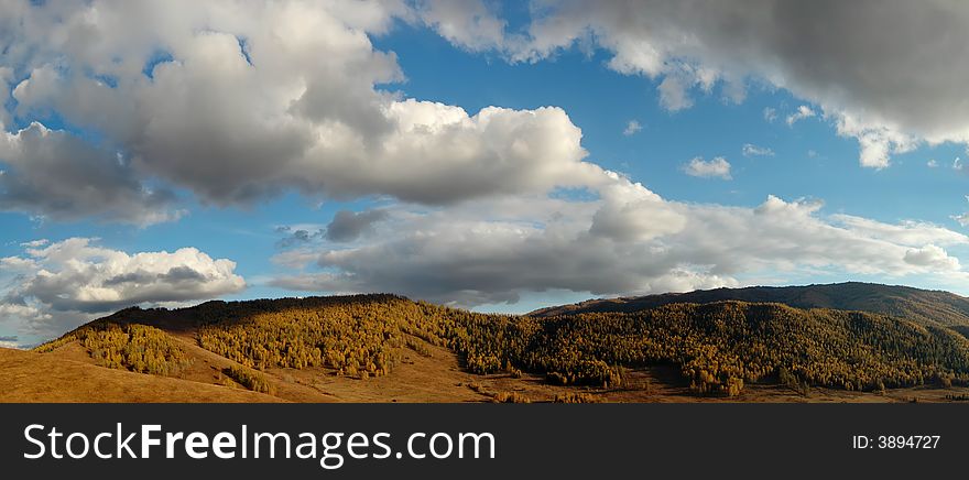 Panorama view of alpine farm land on the way from Kanas to Hemu.
Burqin, northern Xinjiang, China.
October, 2007. Panorama view of alpine farm land on the way from Kanas to Hemu.
Burqin, northern Xinjiang, China.
October, 2007