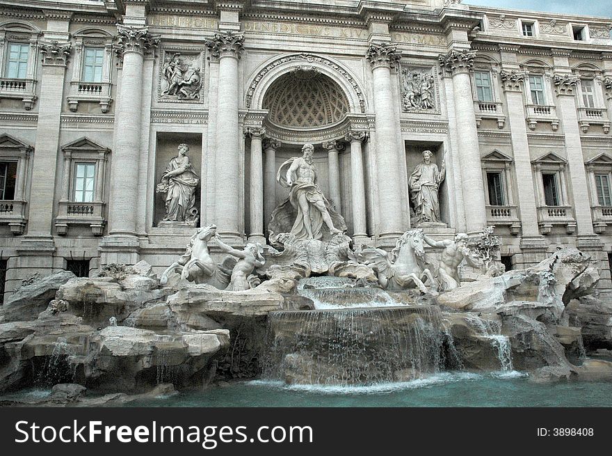 Trevi fountain in Rome, Italy. A baroque masterpiece.