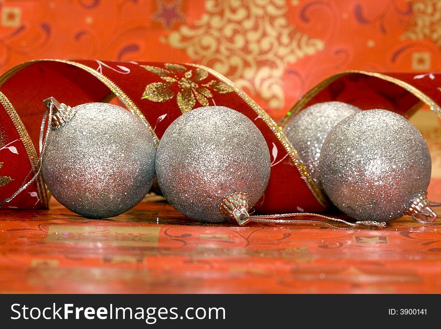 Silver Christmas balls and ribbon