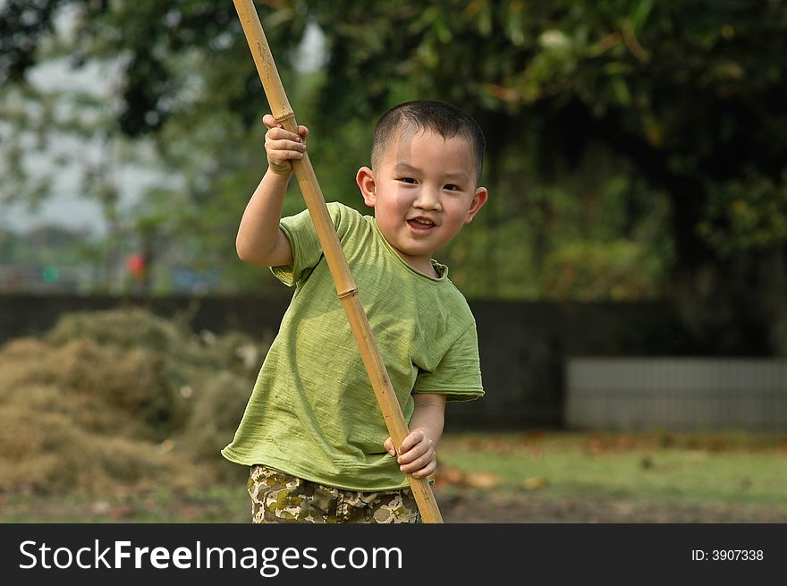 With a stick in the game of Chinese boys