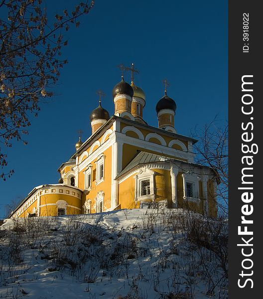 Russia. Murom. Nikolo-Naberezhnaya church XVIII age in winter.