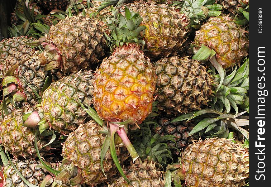 Pineapples are a good source of vitamins