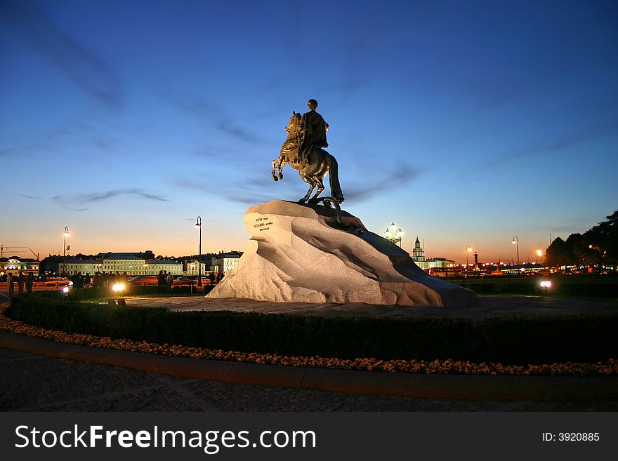 Russia.  Saint-Petersburg. monumen Peter the first