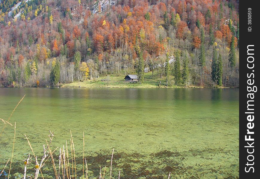 Lodge beside lake in Germany