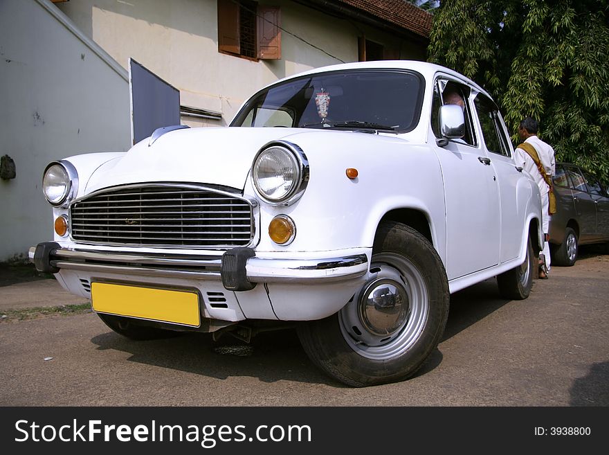 Sparkling white ambassador ready for ride