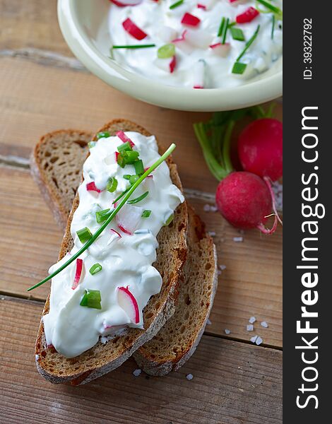 Bread With Radish