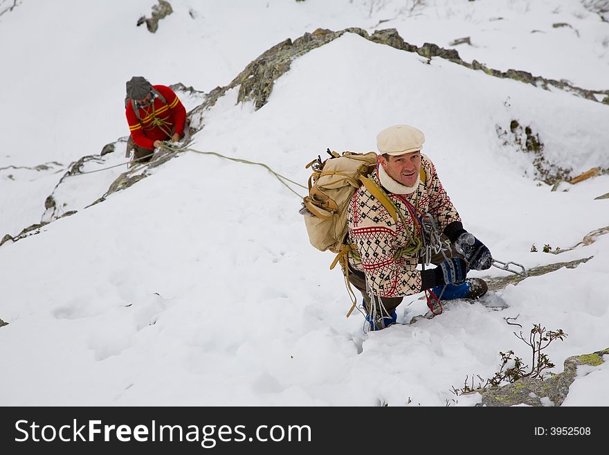 Old style climber; winter season, horizontal orientation