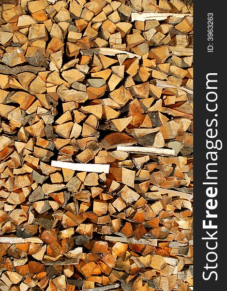 An image of stack of wirewood. An image of stack of wirewood