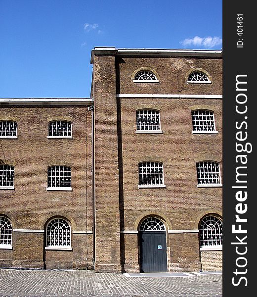 This is the Docklands Museum. This is the Docklands Museum.