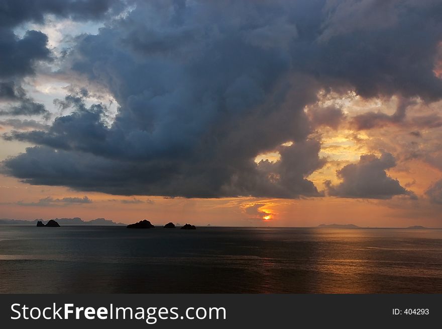 Sea sunset on Thailand