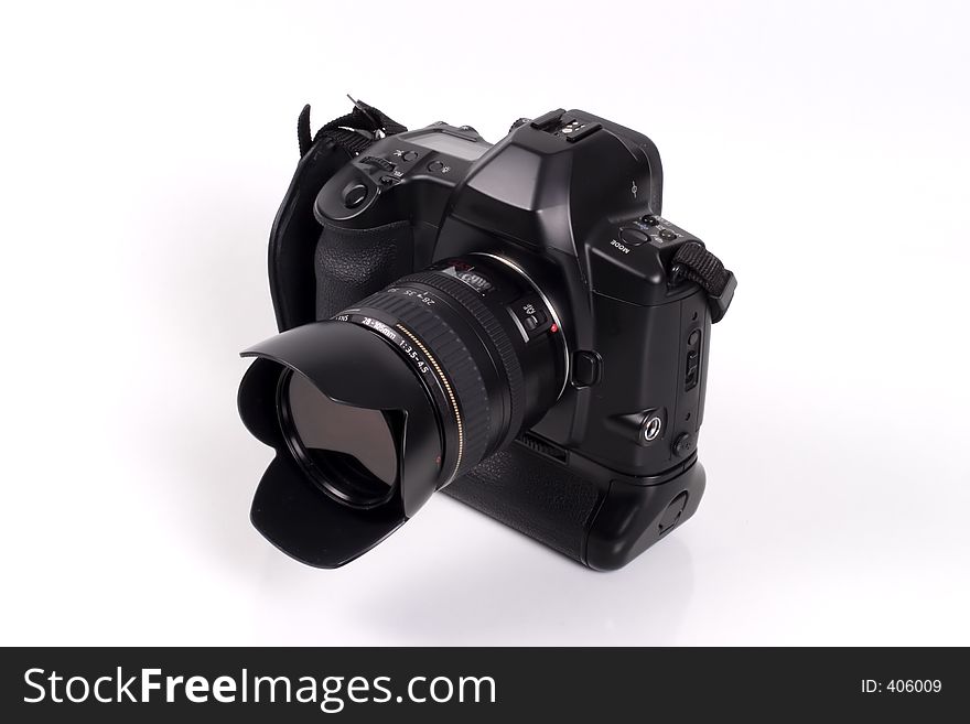 An auto focus 35mm single lens reflex camera. An auto focus 35mm single lens reflex camera