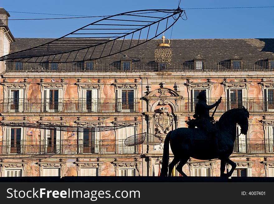 Plaza Mayor and silhouette of Philip III. Plaza Mayor and silhouette of Philip III