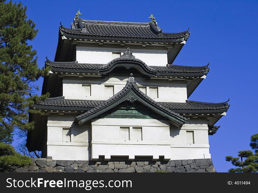 A Japanese castle/tower at the Imperial palace in Tokyo