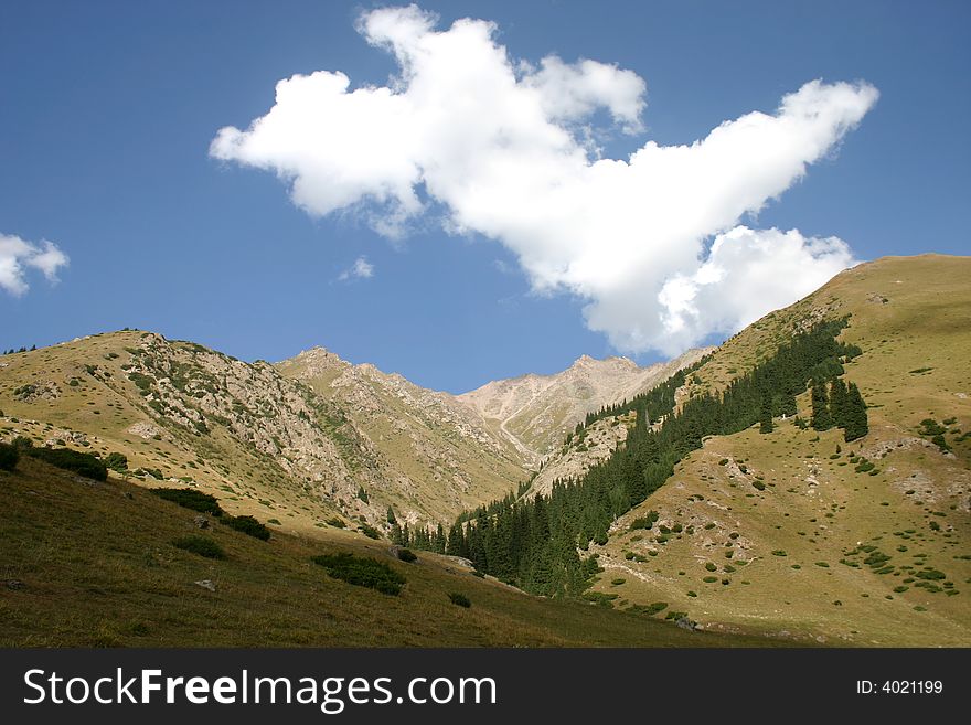 Travel on mountains and rivers of Kyrgyzstan. Travel on mountains and rivers of Kyrgyzstan.