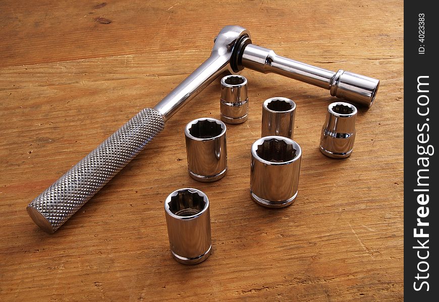 Socket wrench with 6 extra sockets-old.JPG