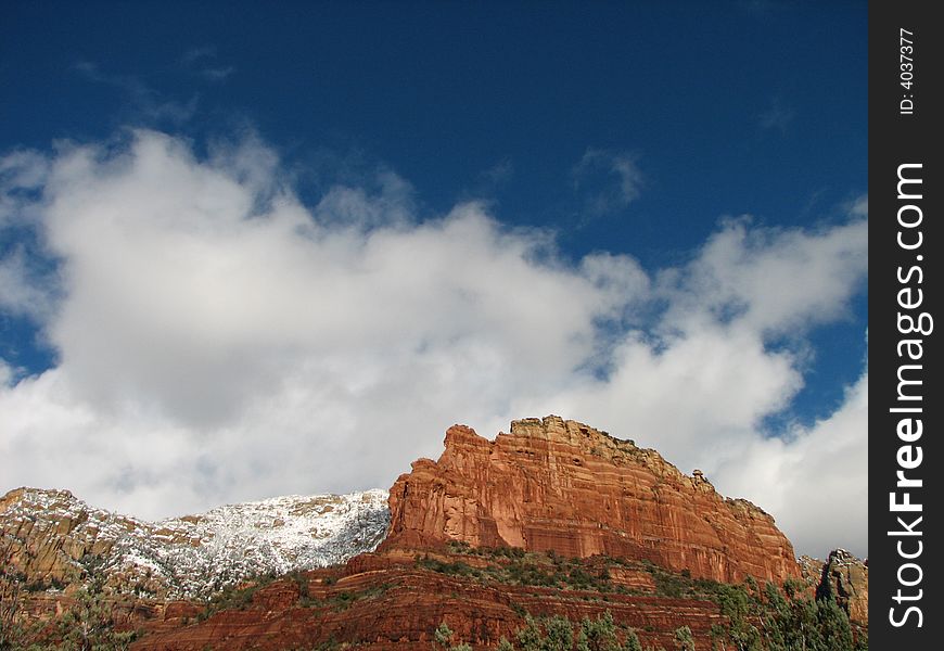 After the weather clears, snow lingers in this rare view of sedona. After the weather clears, snow lingers in this rare view of sedona.