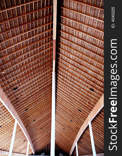 Wooden ceiling in the dhoani bar in addu herethere resort