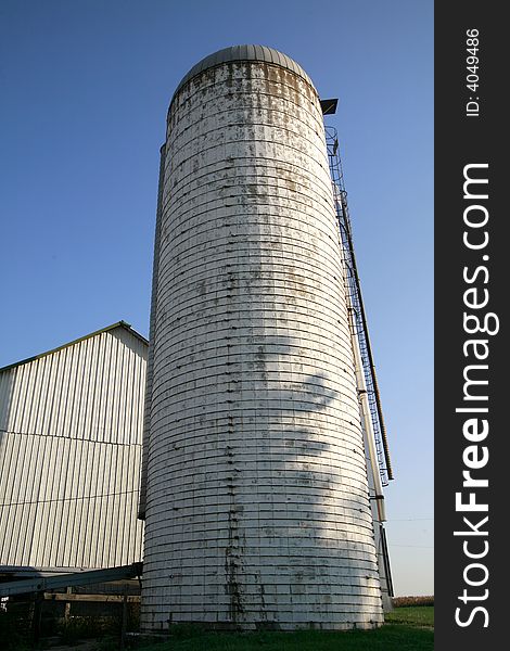 REd Barn and Silo