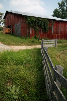 REd Barn And Silo Royalty Free Stock Image REd Barn And Silo Royalty Free Stock Image