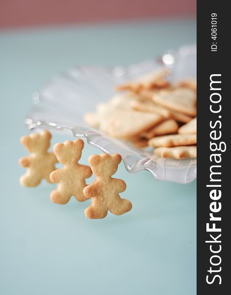 Cookies in the form of three bears