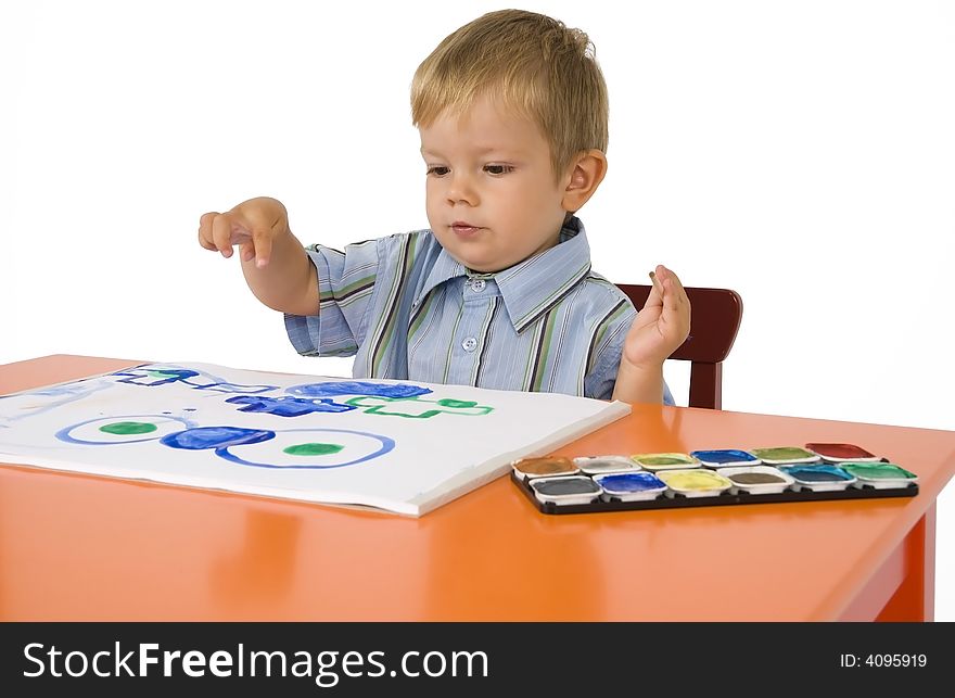 Children Like To Paint.