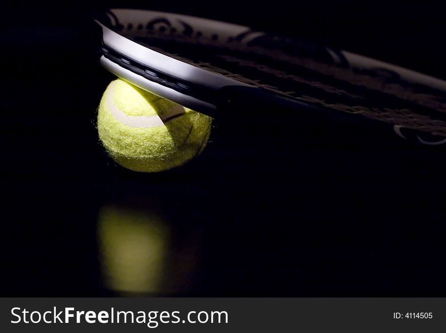 Tennis Ball whit black backround