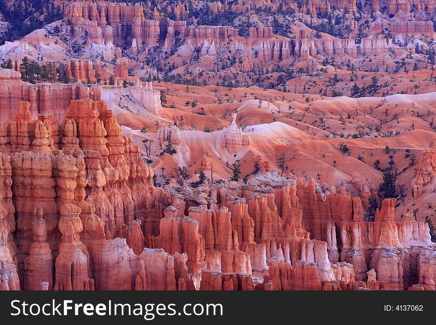 Dawn on Bryce Canyon national park
