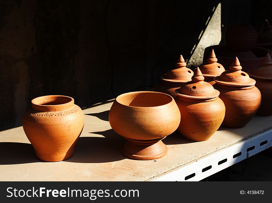 Image of different design of pottery.