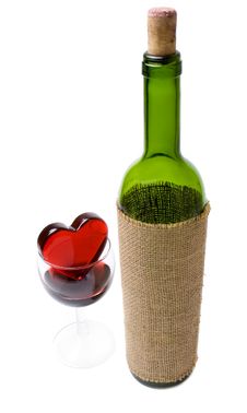 Glassy Heart In A Glass Of Wine And The Bottle Royalty Free Stock Image Glassy Heart In A Glass Of Wine And The Bottle Royalty Free Stock Image