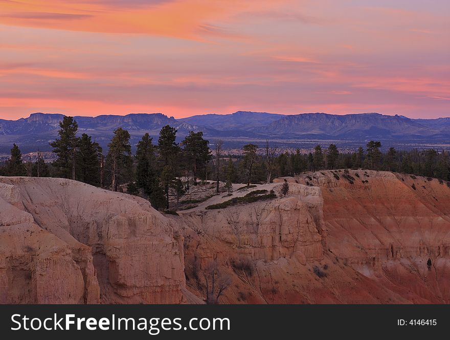 Dawn on Bryce Canyon national park
