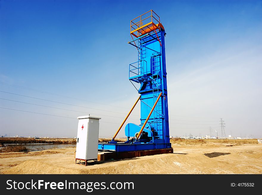 Oil Pumping Units in China Shengli oil. Oil Pumping Units in China Shengli oil