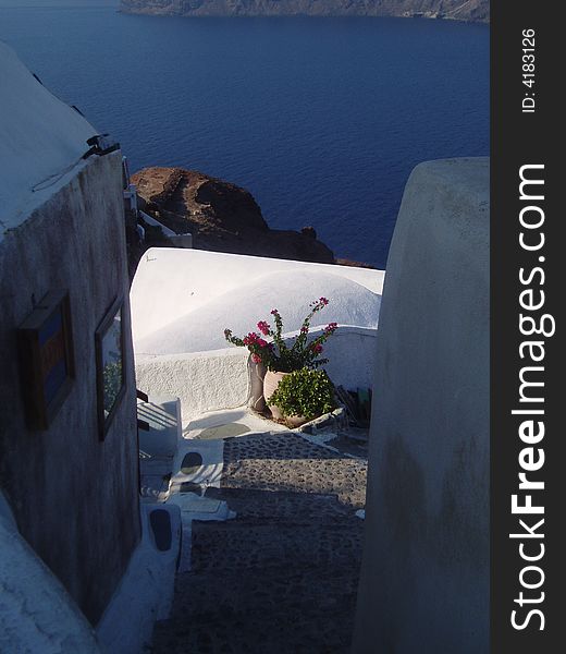 View sea, from one perron in a alley of Santorni in Greece. View sea, from one perron in a alley of Santorni in Greece.