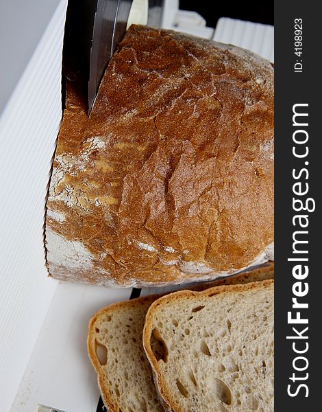 Cutter Bread