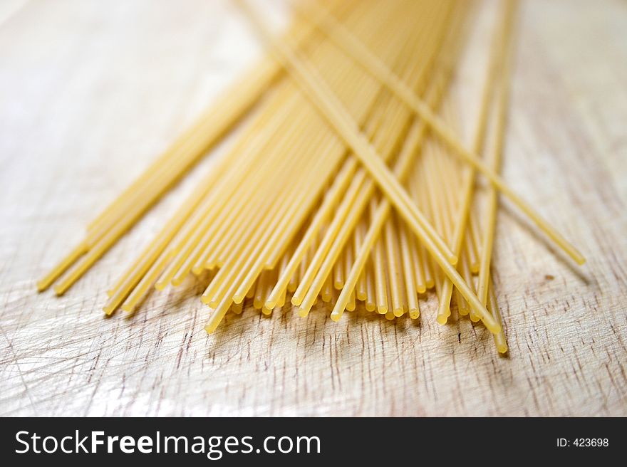 Spaghetti - forefront focus at the tips of the pasta