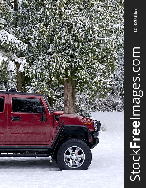 Gemeral motors hummer H2 in the snow. Gemeral motors hummer H2 in the snow