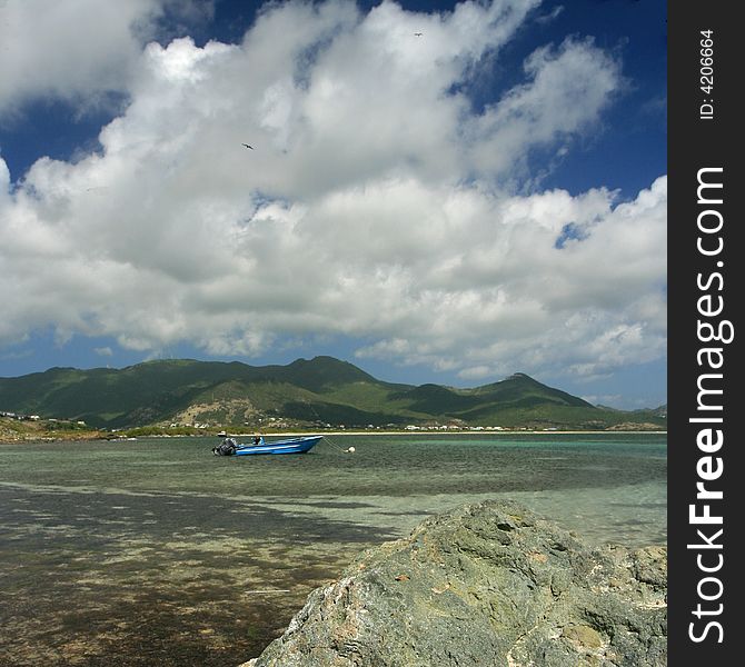 St Maarten - Boat Bobbing