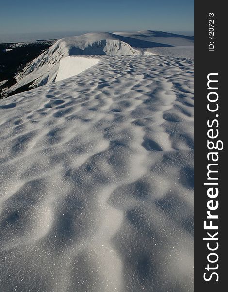 Snow structure on the Czech mountains