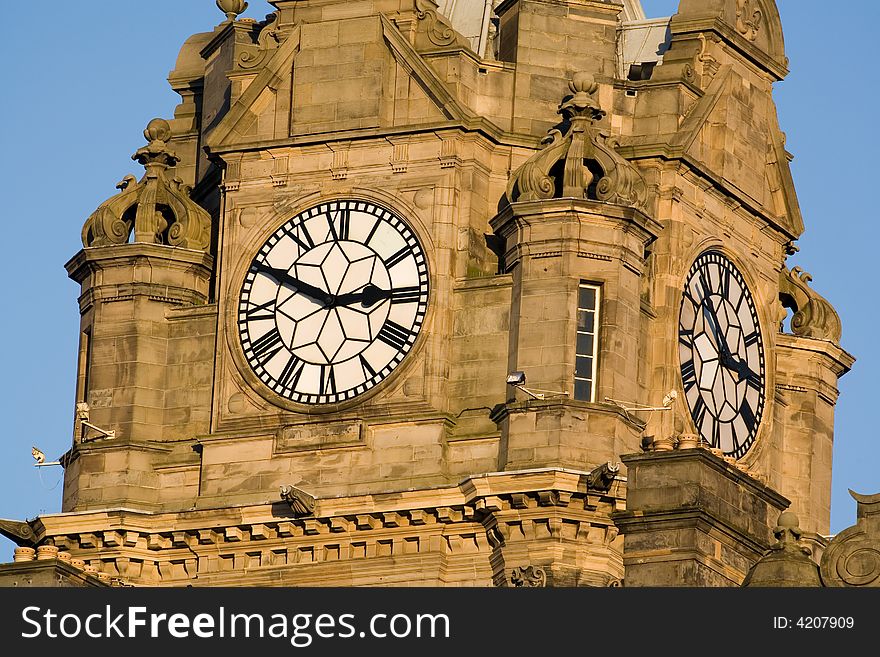 Clock tower detail. Balmoral Hotel, Edinburgh (Scotland, United Kingdom)