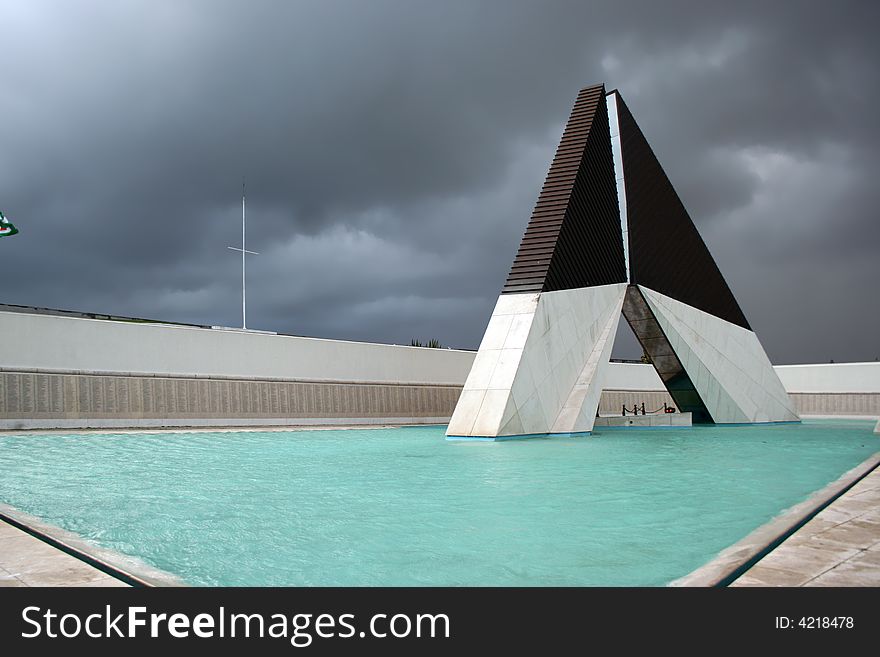 Monument to the heroes from the war - Lisbon - Portugal (stormy day)