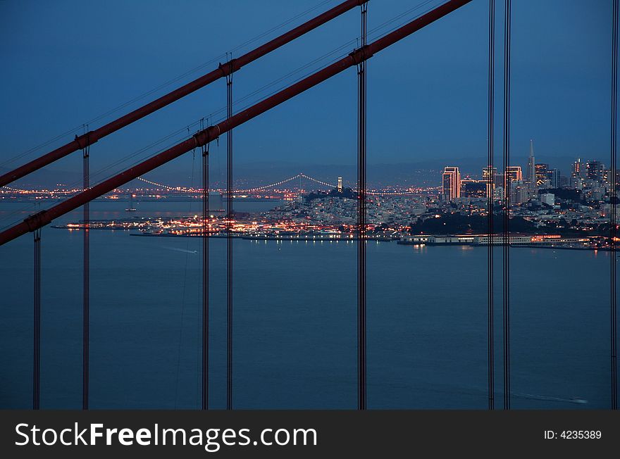 San Francisco Golden Gate Bridge, San Francisco Skyline in the distance, Blue theme