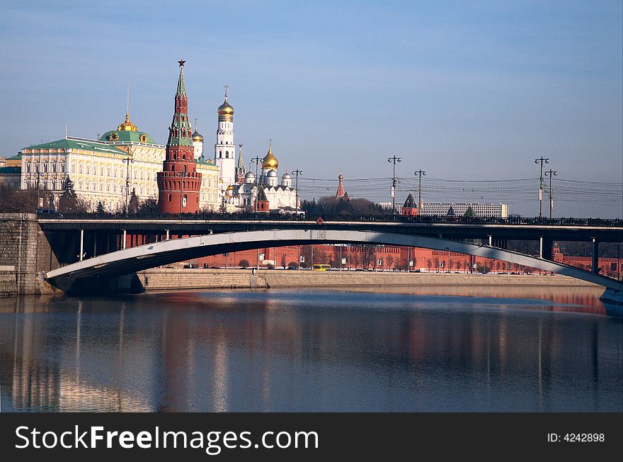 Winter. A sunny day. The river Moscow. Winter. A sunny day. The river Moscow.