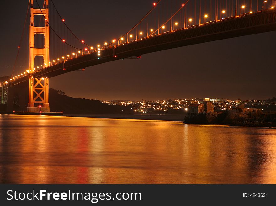 Golden Gate Bridge Golden Night Light