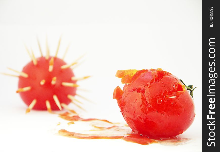 Murdered tomato by another one. there is no peace:). Murdered tomato by another one. there is no peace:)