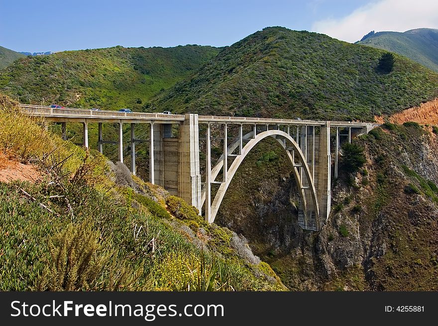 Bridge connecting two mountains in Big Sur California